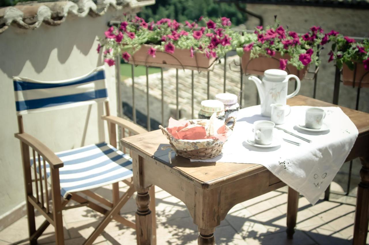 Aparthotel Borgo San Valentino Arrone Zewnętrze zdjęcie