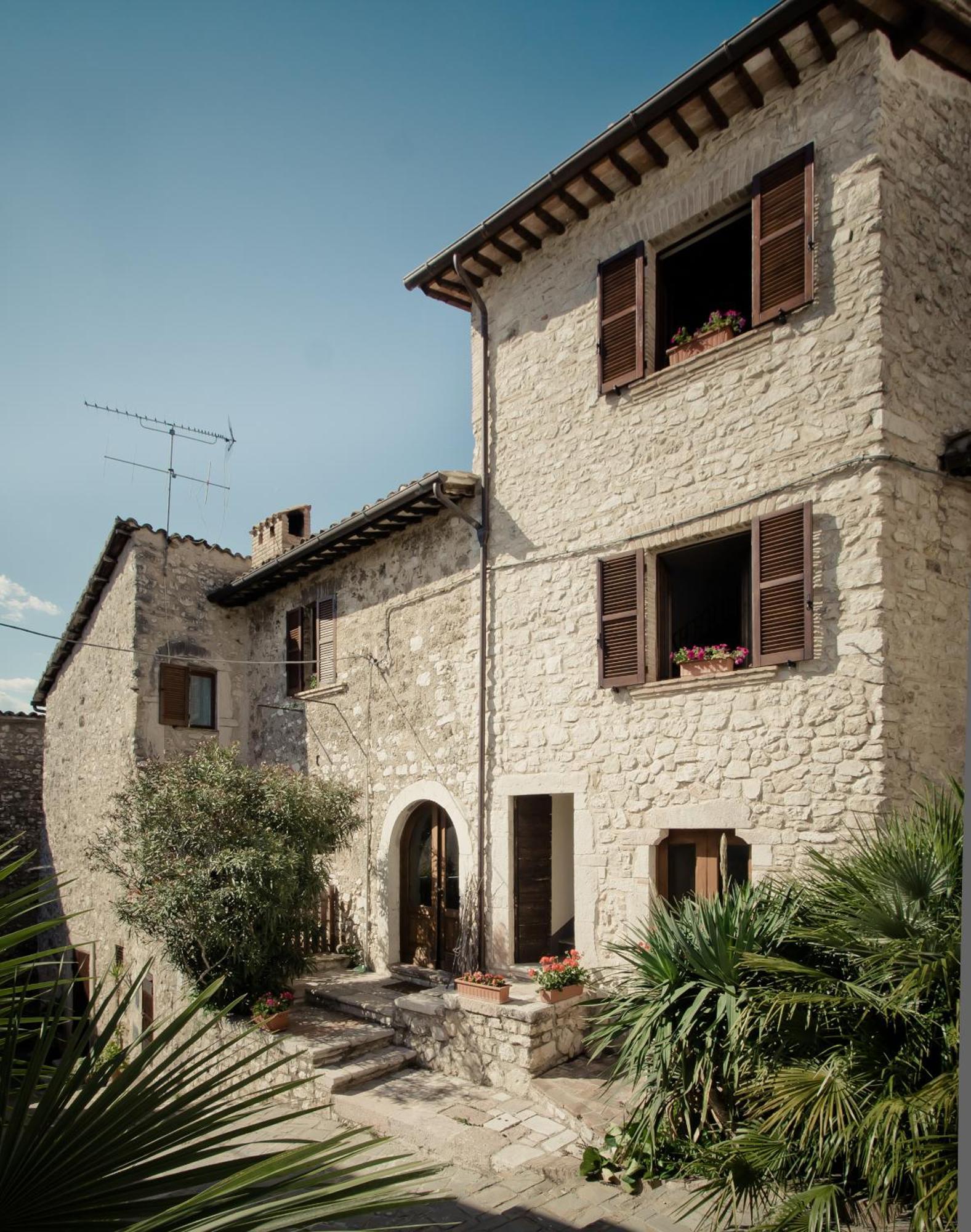 Aparthotel Borgo San Valentino Arrone Zewnętrze zdjęcie