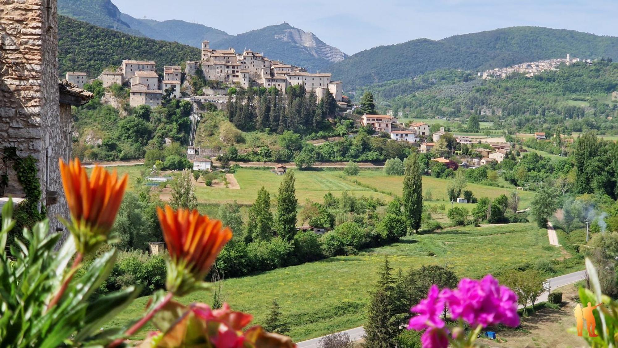Aparthotel Borgo San Valentino Arrone Zewnętrze zdjęcie